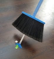Sweep Easy Broom Retractable Scraper Main 1