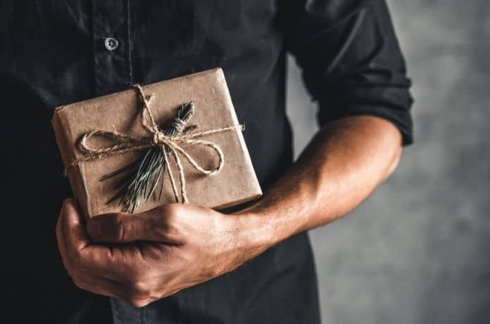 How To Choose a Great Gift for Your Man