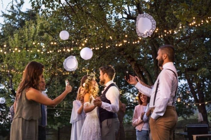 Best Tips for Planning a Backyard Wedding