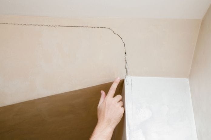 Top Reasons the Drywall in Your Home Is Cracking