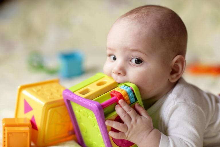 How to choose the best toys for babies