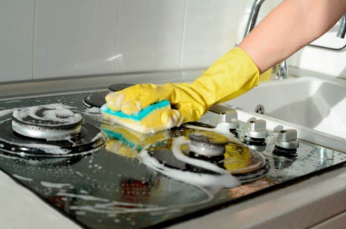 How To Effectively Speed Clean Your Kitchen